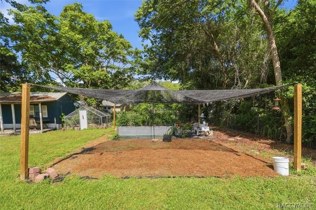 420 S Hibiscus Avenue, Crystal River, FL 34429