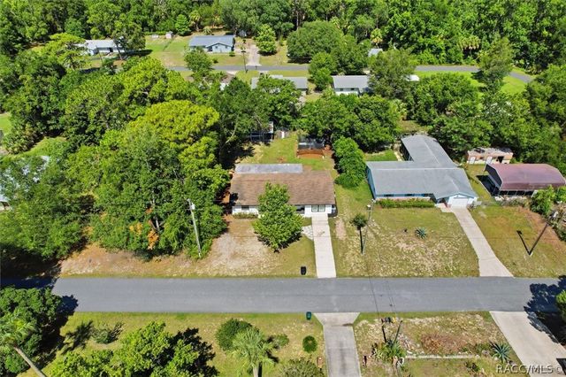 420 S Hibiscus Avenue, Crystal River, FL 34429