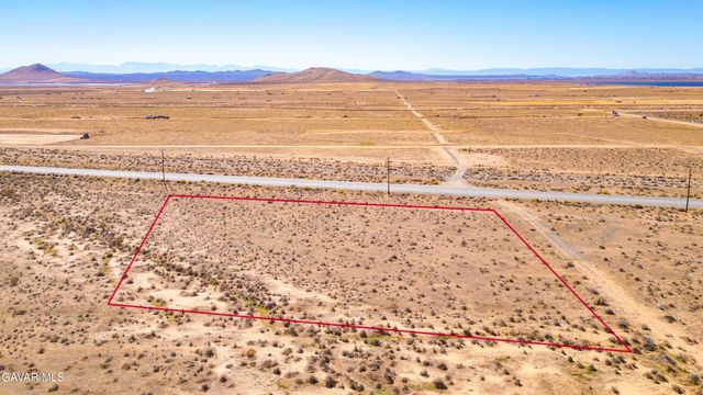 20th St E, Mojave, CA 93501