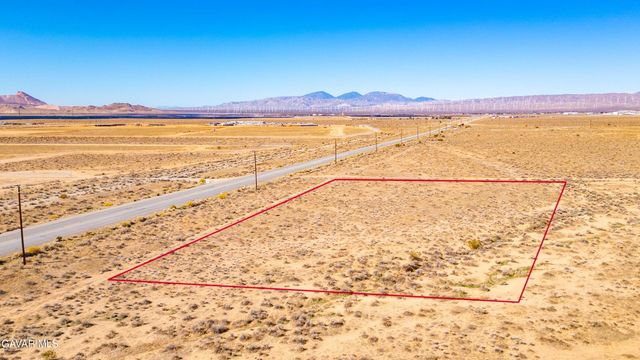 20th St E, Mojave, CA 93501