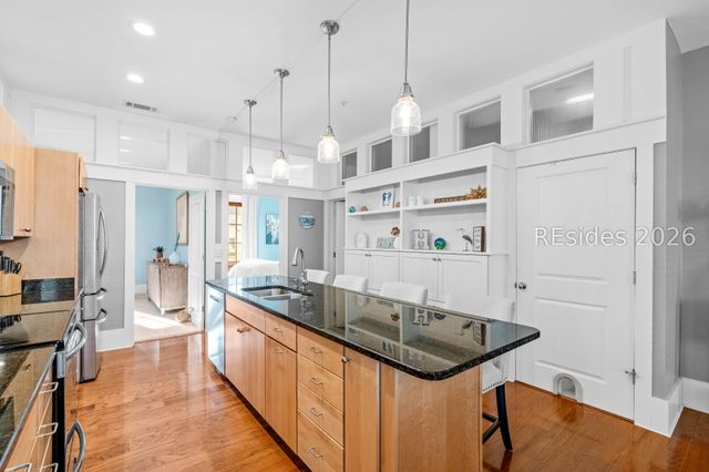 10 Abbey Row Apt 2A, Beaufort, SC 29906