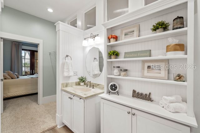 10 Abbey Row Apt 2A, Beaufort, SC 29906