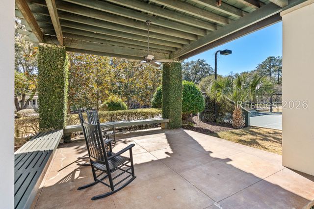 10 Abbey Row Apt 2A, Beaufort, SC 29906