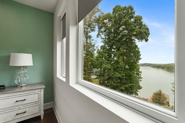 174 Virginia Key TRL, Union Hall, VA 24176