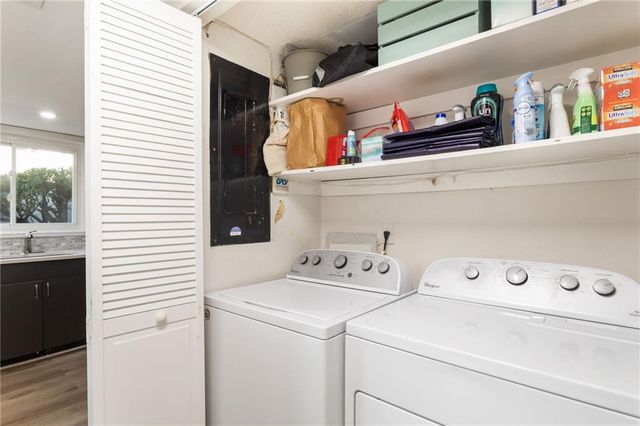 7312 Cardigan Circle, Sandy Springs, GA 30328