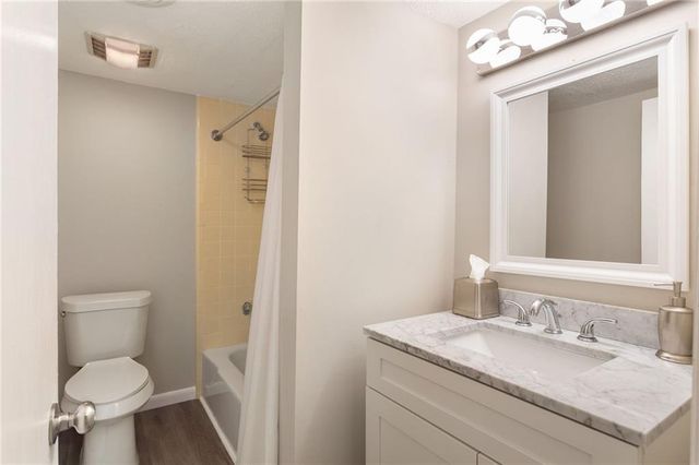 7312 Cardigan Circle, Sandy Springs, GA 30328