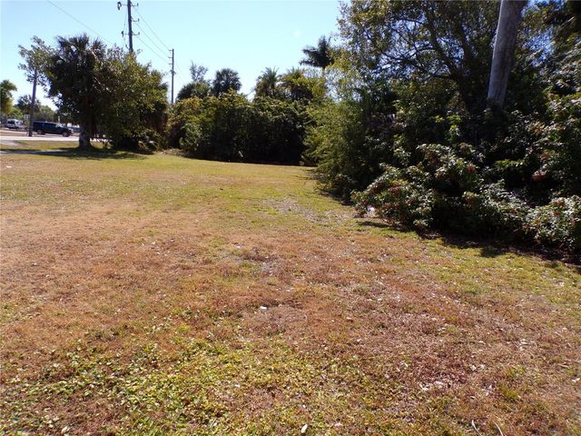 711 COOPER STREET, Punta Gorda, FL 33950