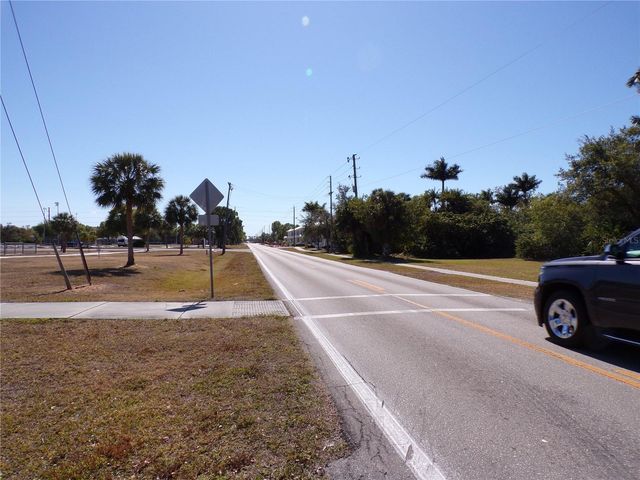 711 COOPER STREET, Punta Gorda, FL 33950