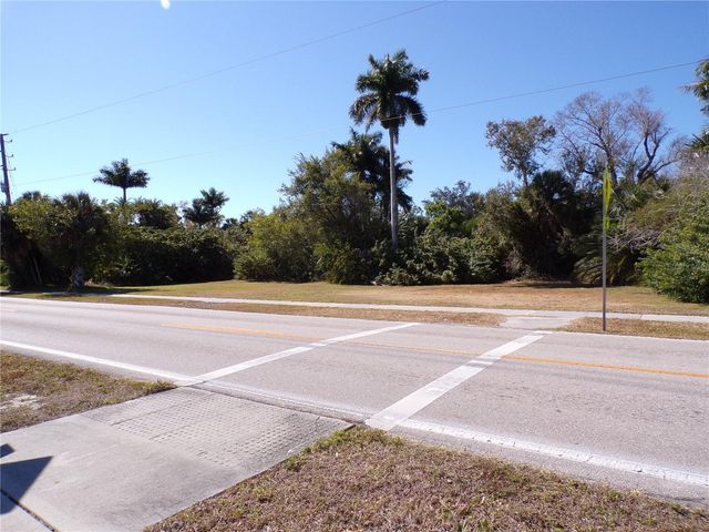 711 COOPER STREET, Punta Gorda, FL 33950