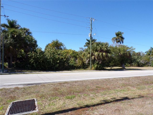 711 COOPER STREET, Punta Gorda, FL 33950