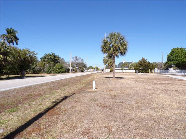 711 COOPER STREET, Punta Gorda, FL 33950