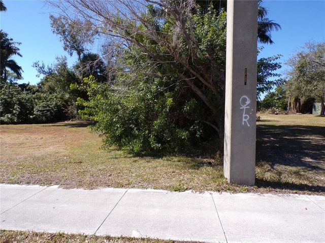 711 COOPER STREET, Punta Gorda, FL 33950