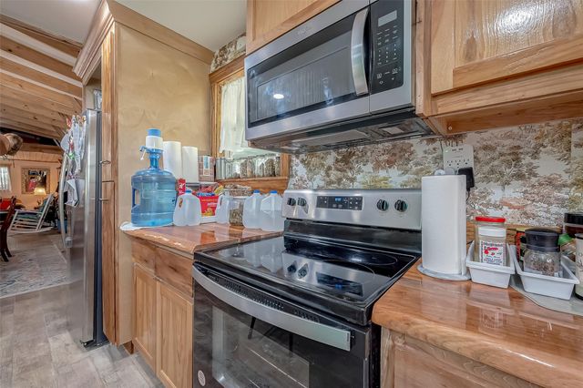 2080 Avenue J Street, Boling, TX 77420