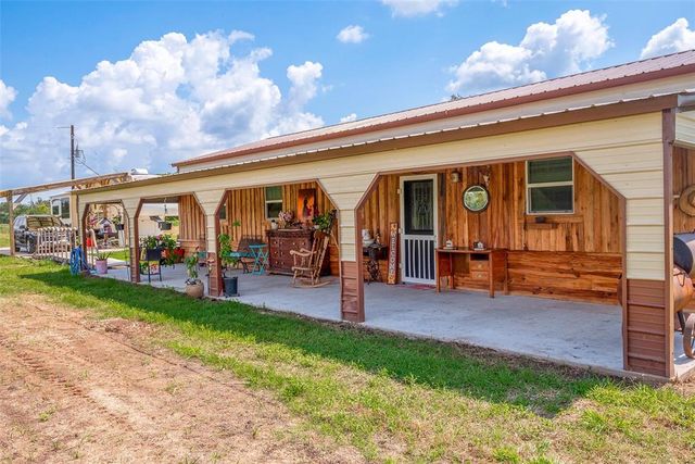 2080 Avenue J Street, Boling, TX 77420
