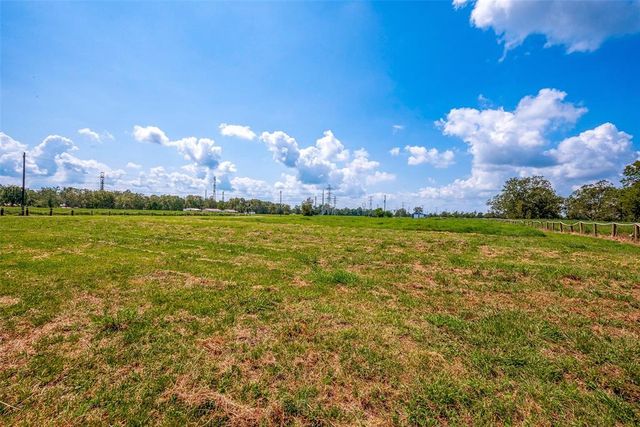 2080 Avenue J Street, Boling, TX 77420
