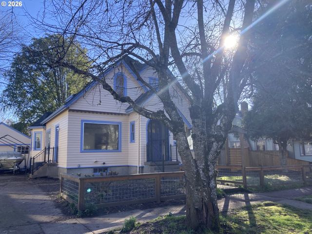 470 W BROADWAY, Eugene, OR 97401