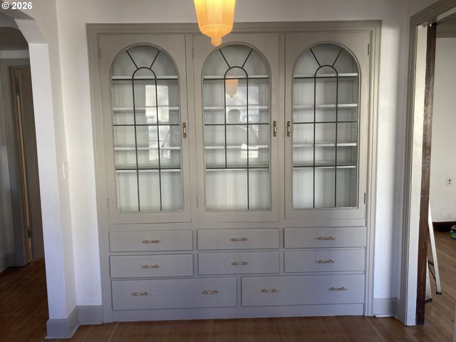 470 W BROADWAY, Eugene, OR 97401