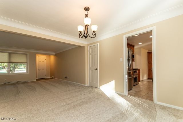 5831 Alberta Drive, Lyndhurst, OH 44124