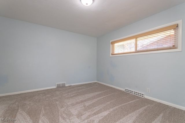 5831 Alberta Drive, Lyndhurst, OH 44124