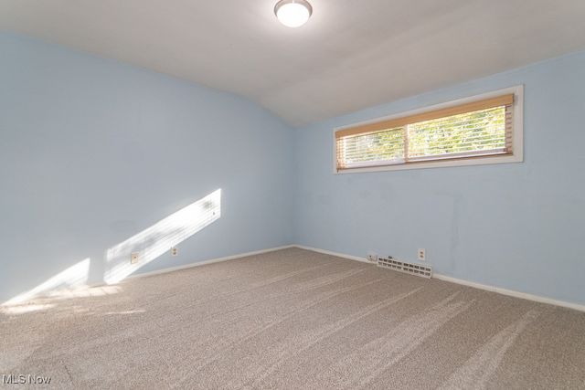 5831 Alberta Drive, Lyndhurst, OH 44124