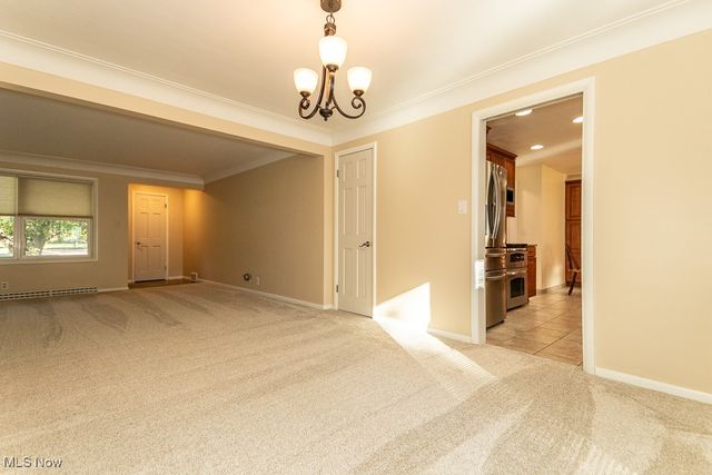 5831 Alberta Drive, Lyndhurst, OH 44124