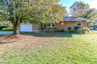 5831 Alberta Drive, Lyndhurst, OH 44124