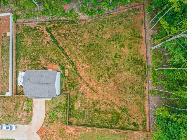 151 Paxton Drive, Lexington, NC 27292