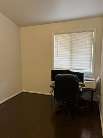 3127 Woodcliffe Drive, Muskegon, MI 49444