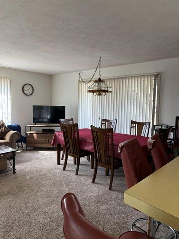 3127 Woodcliffe Drive, Muskegon, MI 49444