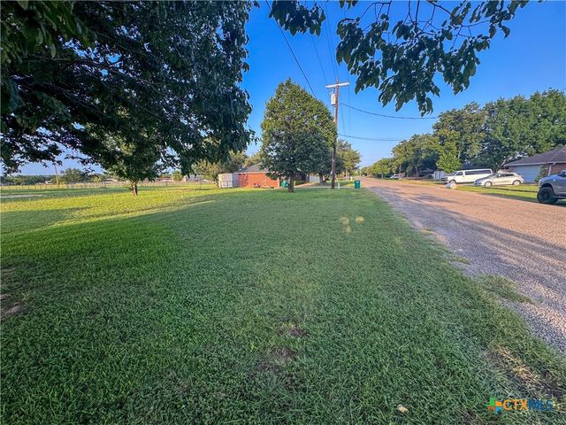 307 Hamilton Drive, Gatesville, TX 76528