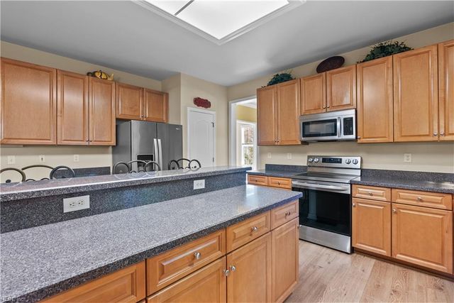 13468 Whippingham PW, Carrollton, VA 23314