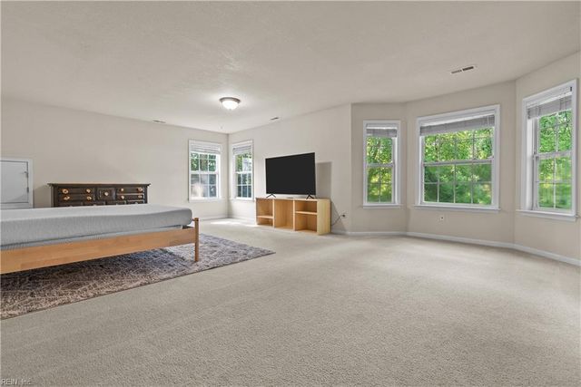 13468 Whippingham PW, Carrollton, VA 23314