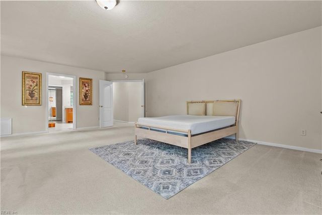 13468 Whippingham PW, Carrollton, VA 23314