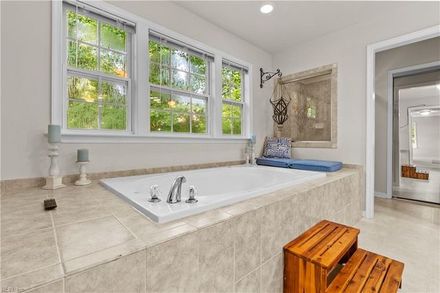 13468 Whippingham PW, Carrollton, VA 23314