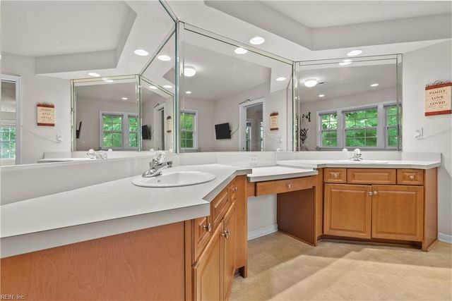 13468 Whippingham PW, Carrollton, VA 23314