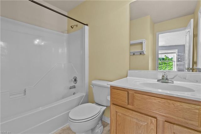 13468 Whippingham PW, Carrollton, VA 23314