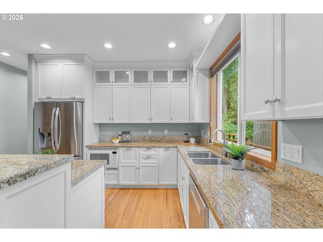 2257 Ne ESTATE Dr, Hillsboro, OR 97124