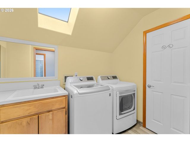 2257 Ne ESTATE Dr, Hillsboro, OR 97124