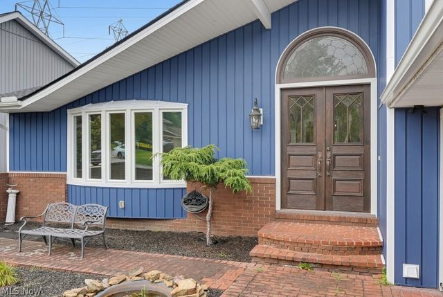 13432 Byron Boulevard, Middleburg Heights, OH 44130