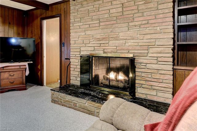 701 Dare RD, Yorktown, VA 23692
