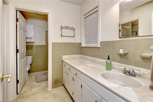 701 Dare RD, Yorktown, VA 23692