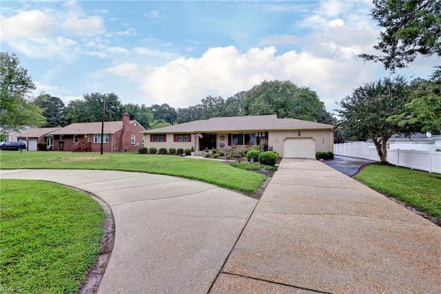 701 Dare RD, Yorktown, VA 23692