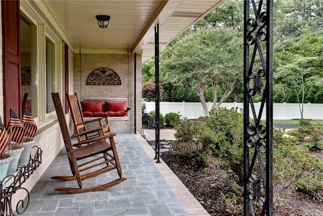 701 Dare RD, Yorktown, VA 23692