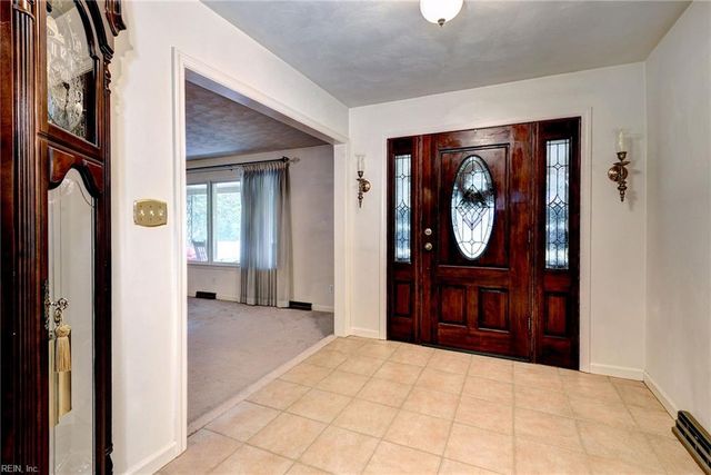 701 Dare RD, Yorktown, VA 23692
