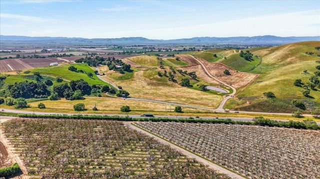 Pacheco Pass Hwy, Hollister, CA 95023
