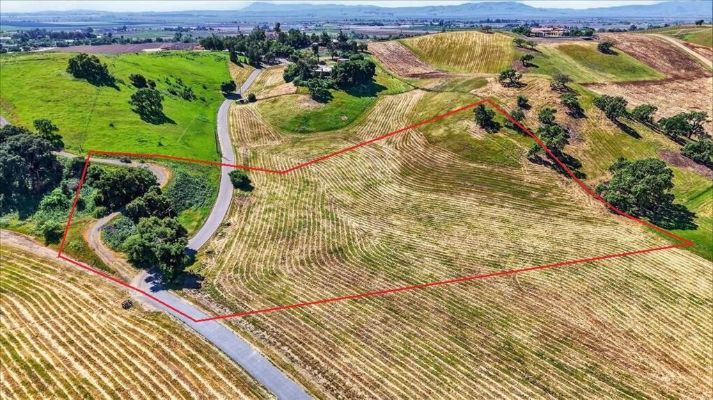 Image 1 of property listing at Pacheco Pass Hwy, Hollister, CA 95023