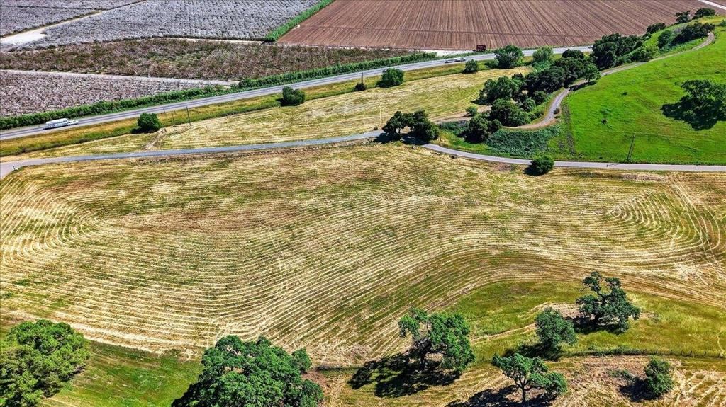 Image 10 of property listing at Pacheco Pass Hwy, Hollister, CA 95023