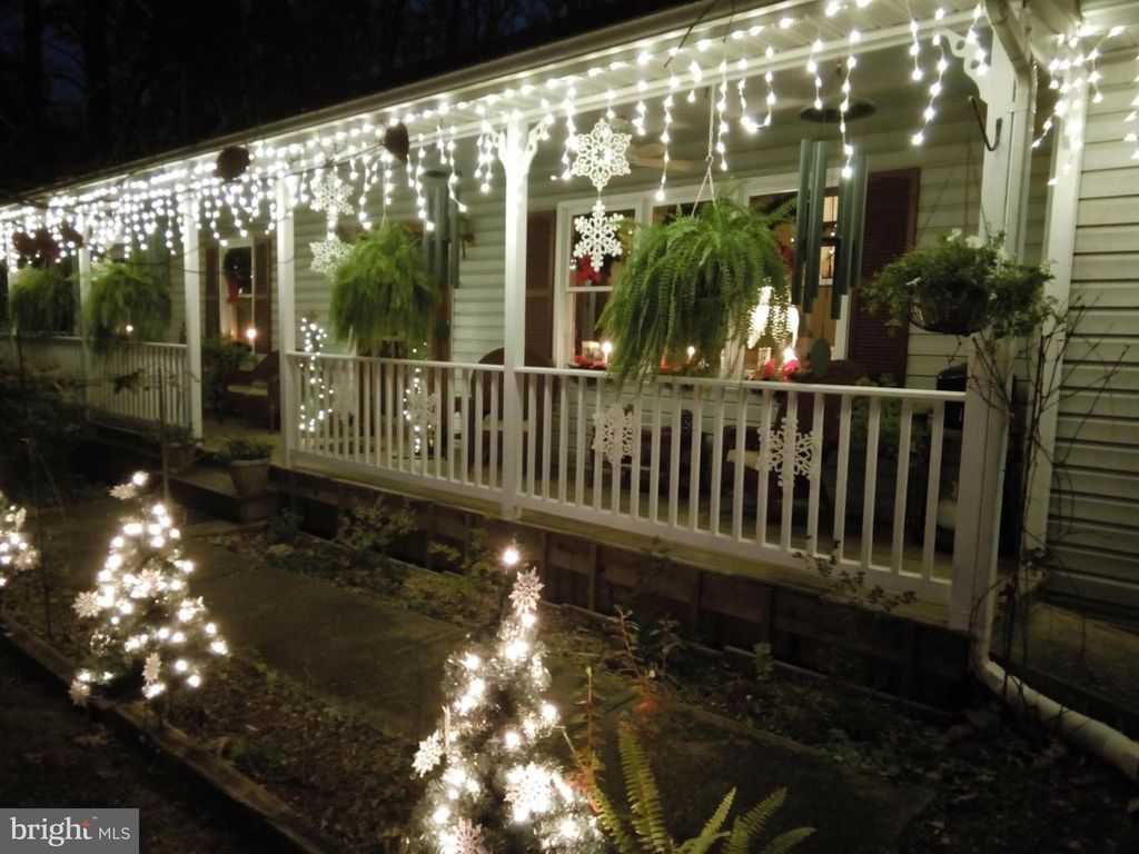 13437 BRISTOW RD, Nokesville, VA 20181