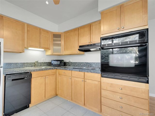 1056 N Marion Street 202, Denver, CO 80218