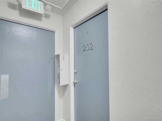 1056 N Marion Street 202, Denver, CO 80218